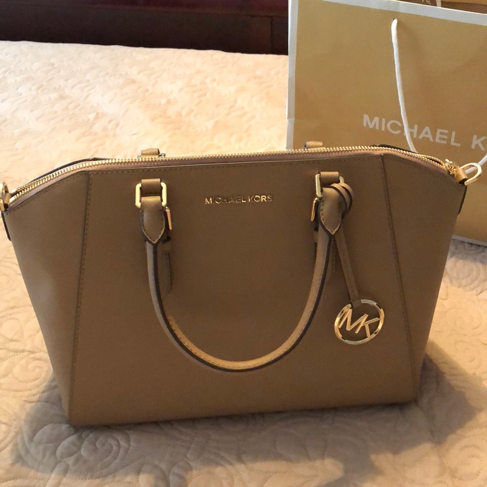 NWT Michael Kors khaki Ciara Tote